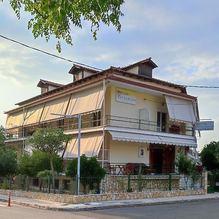 ホテル Περσεφονη カメナブルナ エクステリア 写真